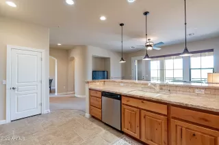 Photo #6: 6366315 Listing 