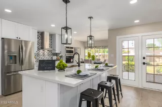 Photo #6: 6366473 Listing 