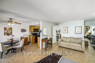 Photo #6: 6366475 Listing