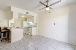 Photo #6: 6366480 Listing