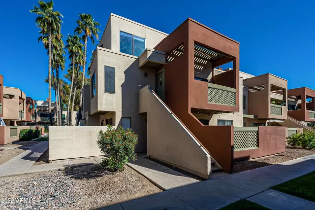 MLS: 6366503 Condo For Sale