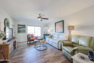 Photo #6: 6366578 Listing 