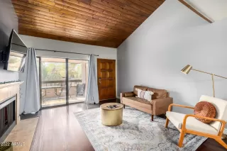 Photo #2: 6366956 Listing