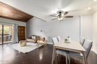 Photo #4: 6366956 Listing