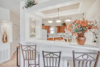 Photo #5: 6367026 Listing