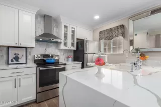 Photo #3: 6367240 Listing 