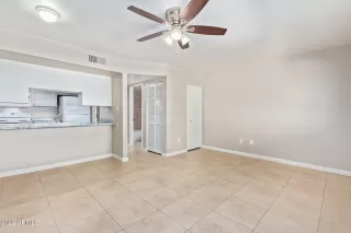 Photo #6: 6367345 Listing