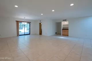 Photo #4: 6367390 Listing