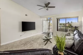 Photo #3: 6367476 Listing