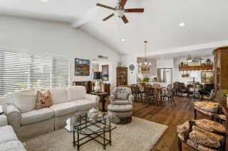 Photo #4: 6367749 Listing 