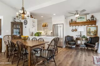 Photo #5: 6367749 Listing 