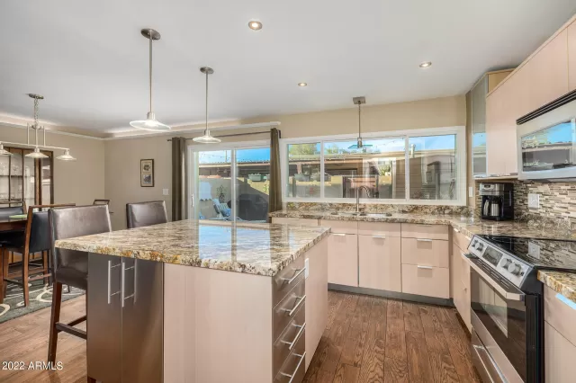 MLS: 6368043 Condo For Sale