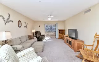 Photo #4: 6368071 Listing 