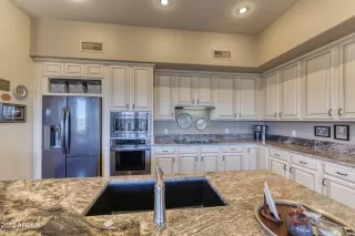 Photo #4: 6368097 Listing