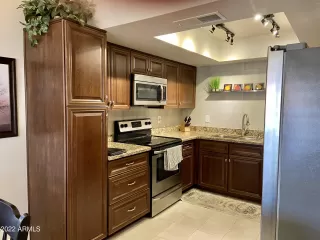 Photo #4: 6368157 Listing 