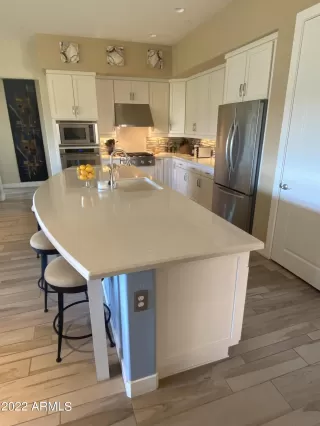 Photo #1: 6368228 Listing 
