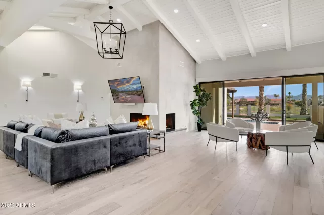 MLS: 6368267 Condo For Sale