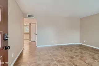 Photo #5: 6368355 Listing 