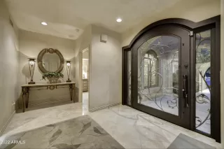 Photo #5: 6368505 Listing