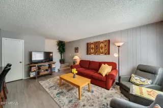 Photo #4: 6368599 Listing 