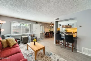 Photo #6: 6368599 Listing 