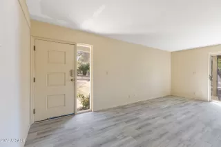 Photo #4: 6368603 Listing