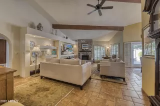 Photo #5: 6368734 Listing