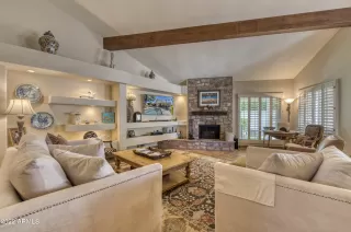 Photo #6: 6368734 Listing