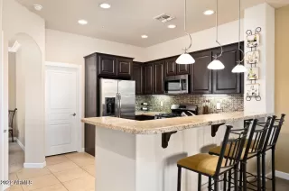 Photo #6: 6368746 Listing