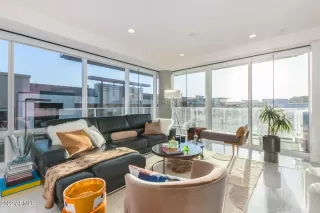 Photo #5: 6368799 Listing