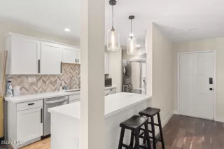 Photo #4: 6368815 Listing 