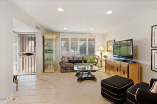 Photo #2: 6368869 Listing 