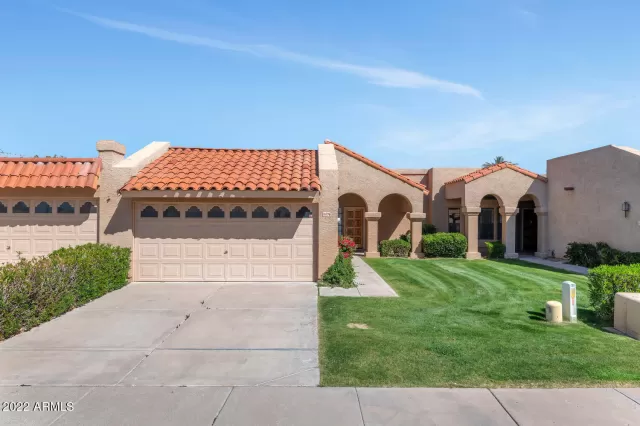 MLS: 6368898 Condo For Sale