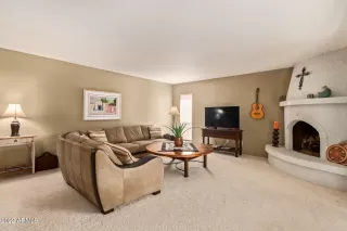 Photo #3: 6368942 Listing