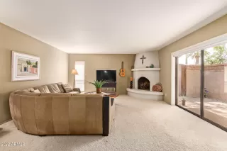 Photo #4: 6368942 Listing