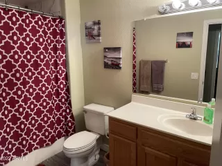 Photo #5: 6368976 Listing