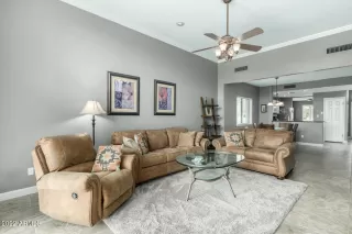 Photo #6: 6369013 Listing 