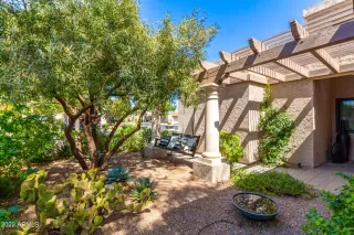 Photo #2: 6369183 Listing
