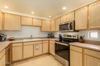 Photo #2: 6369359 Listing 