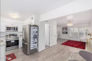 Photo #4: 6369464 Listing