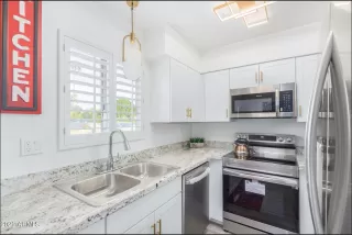 Photo #5: 6369464 Listing