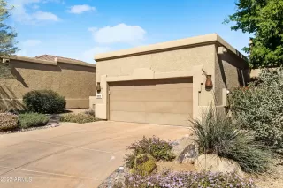 Photo #5: 6369755 Listing
