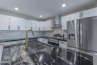 Photo #4: 6369794 Listing 