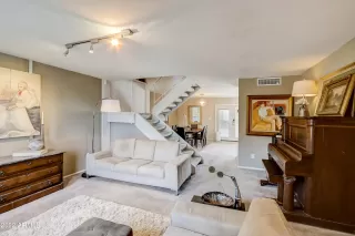 Photo #4: 6369799 Listing