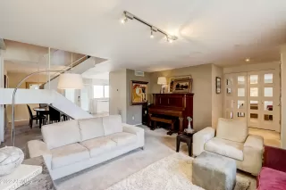 Photo #5: 6369799 Listing