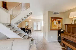 Photo #6: 6369799 Listing