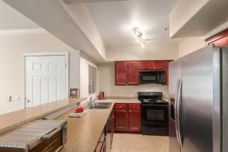 Photo #5: 6369971 Listing