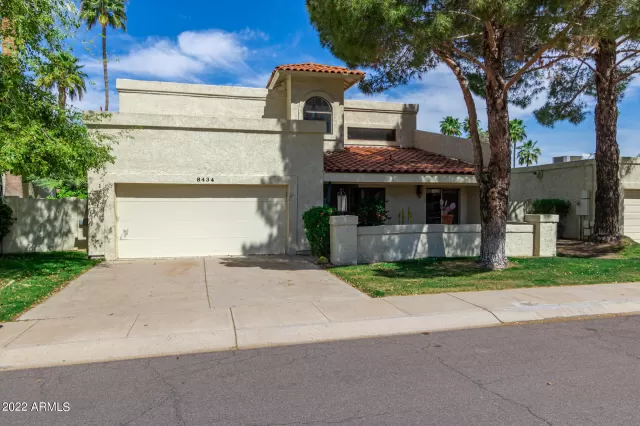 MLS: 6370001 Condo For Sale