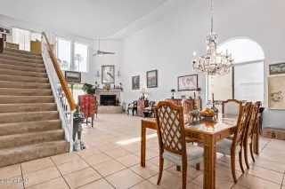Photo #6: 6370001 Listing