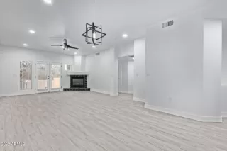 Photo #3: 6370018 Listing